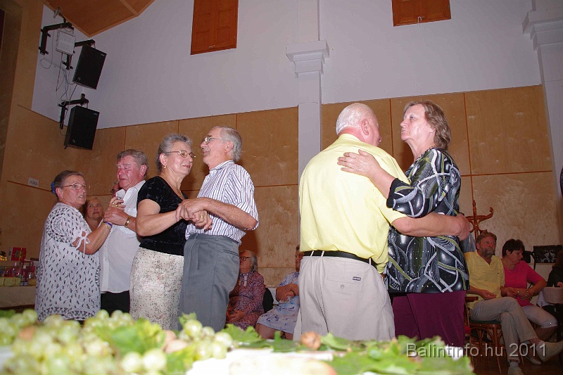 szureti_felvonulas_2011_201.jpg