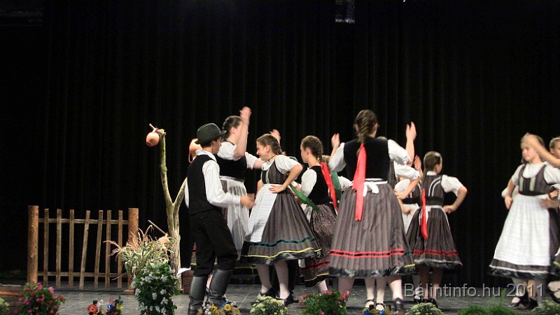 szureti_felvonulas_2011_310.jpg