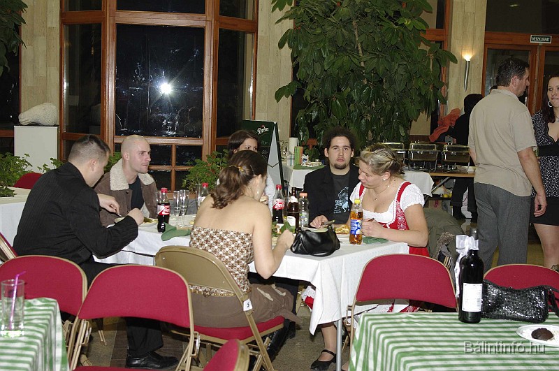 hagyomanyorzo_bal_2009_045.jpg