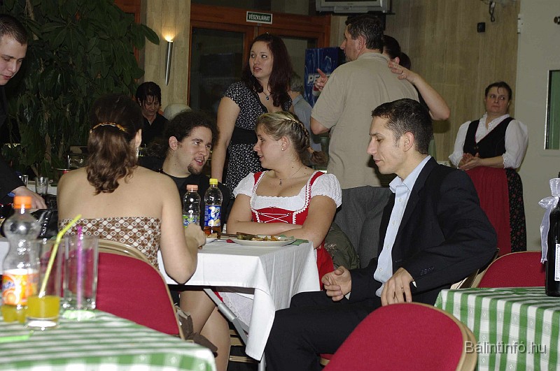 hagyomanyorzo_bal_2009_051.jpg