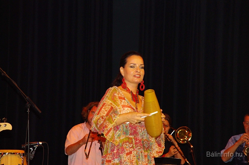 latinest_2009_002.jpg