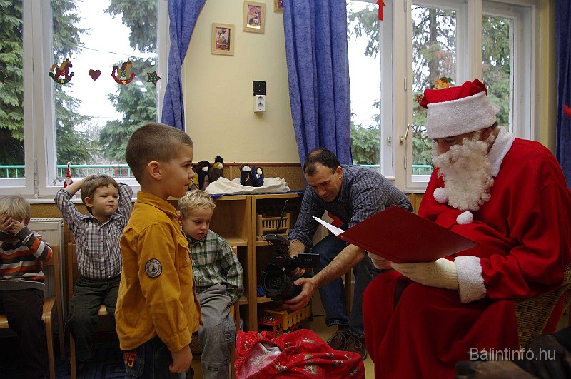 mikulas_csupasziv_2008_121.jpg