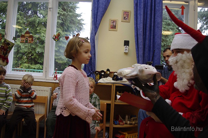 mikulas_csupasziv_2008_135.jpg