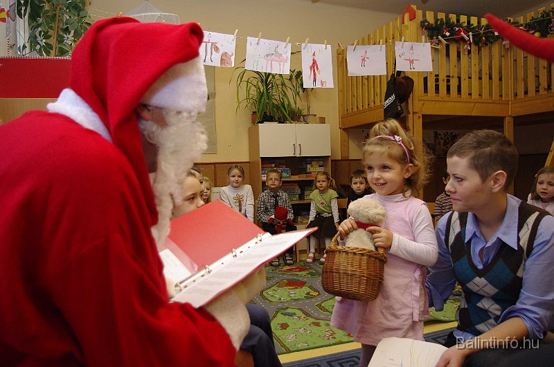 mikulas_csupasziv_2008_188.jpg