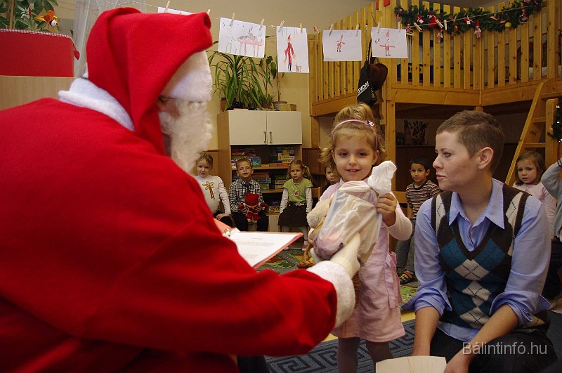 mikulas_csupasziv_2008_189.jpg