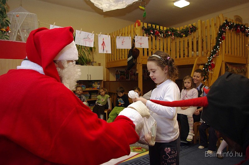 mikulas_csupasziv_2008_254.jpg