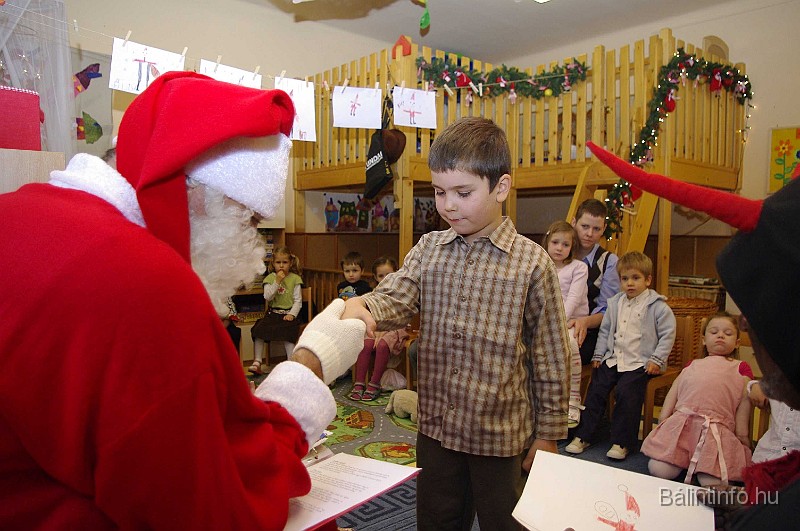 mikulas_csupasziv_2008_257.jpg