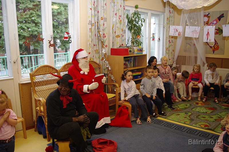 mikulas_csupasziv_2008_268.jpg