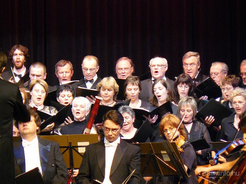 mozart_requiem_019.jpg