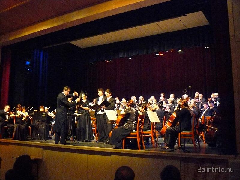 mozart_requiem_026.jpg