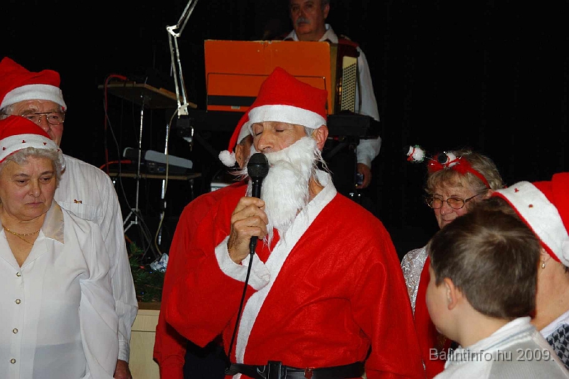 torokbalint_nyugdijasmikulas_2009_048.jpg