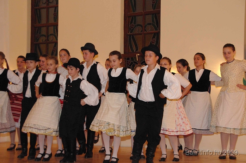 susseni_diakok_bucsuztatasa_2009_076.jpg