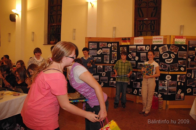 susseni_diakok_bucsuztatasa_2009_099.jpg