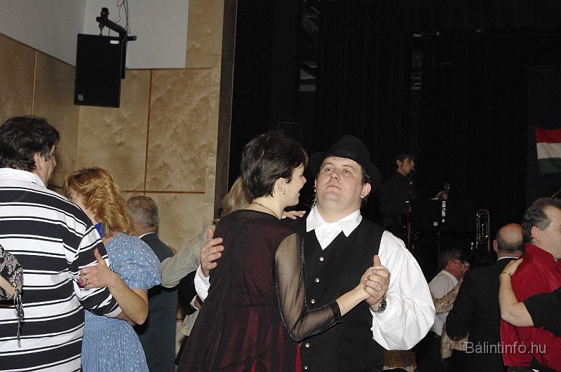 svab_bal_2009_200.jpg