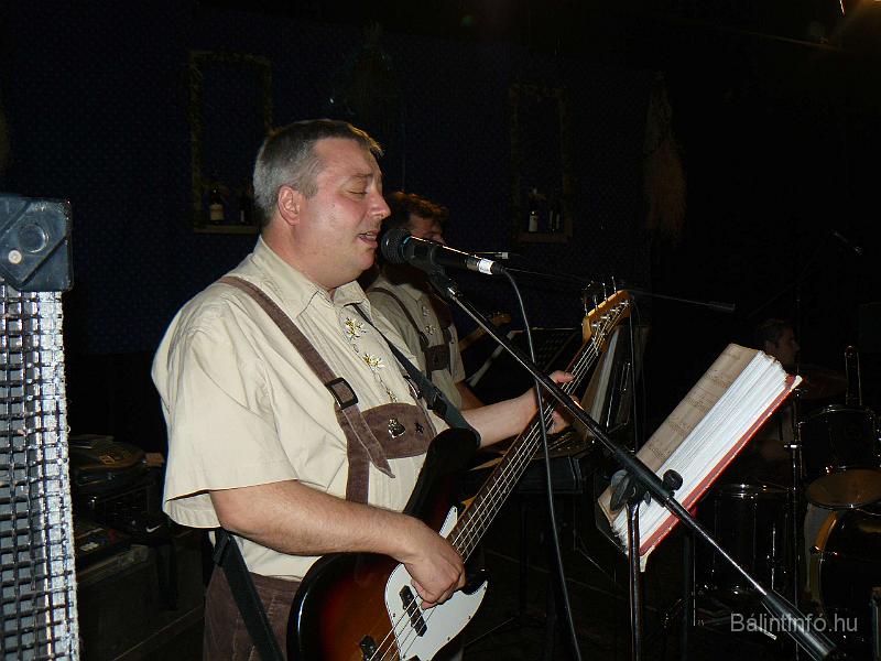 szuretibal_2008_007.jpg