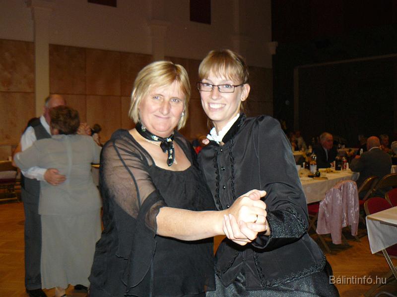 szuretibal_2008_104.jpg