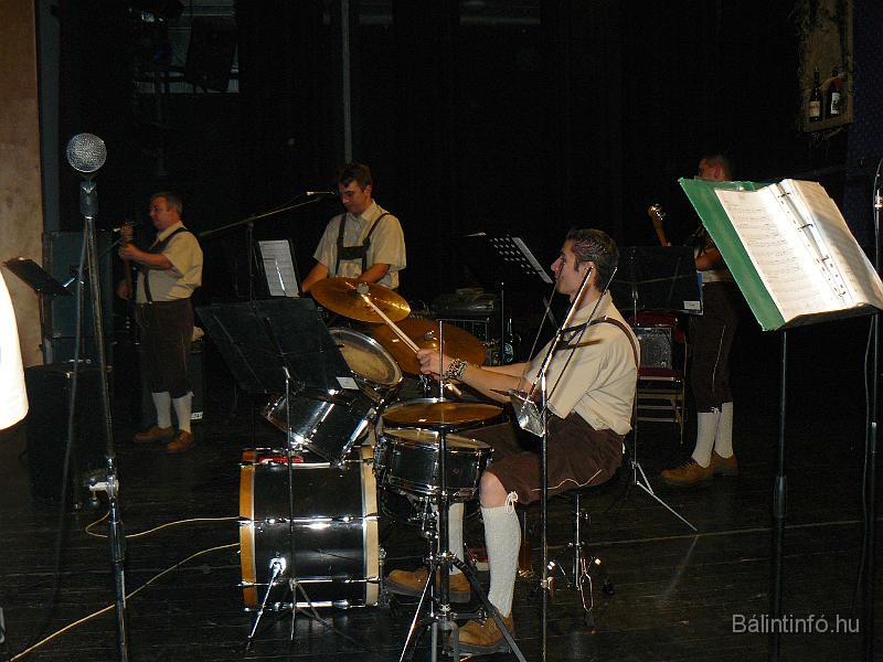 szuretibal_2008_115.jpg