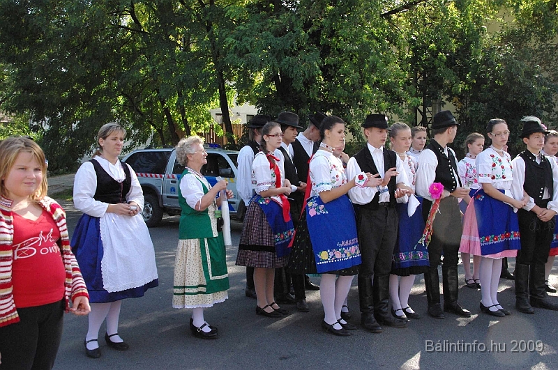 szuretibal_2009_004.jpg