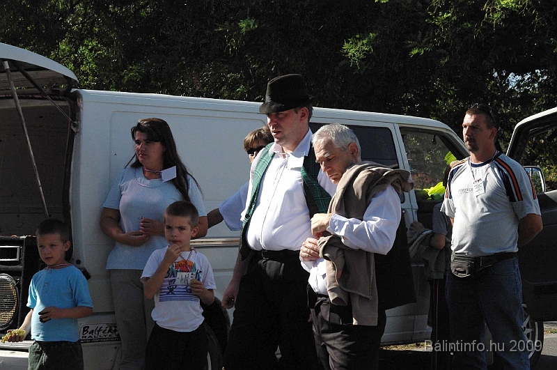 szuretibal_2009_006.jpg