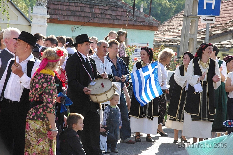 szuretibal_2009_079.jpg