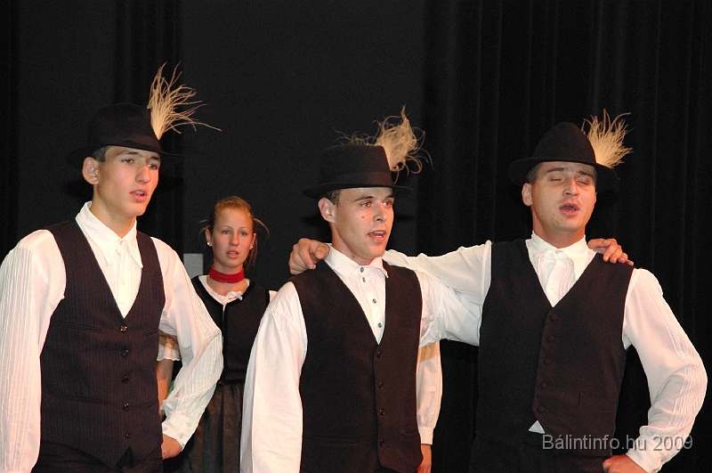 szuretibal_2009_137.jpg