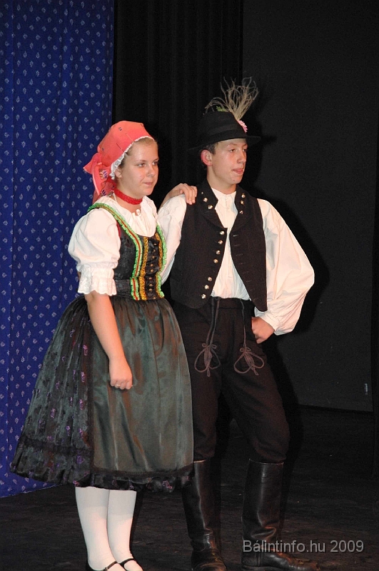 szuretibal_2009_139.jpg
