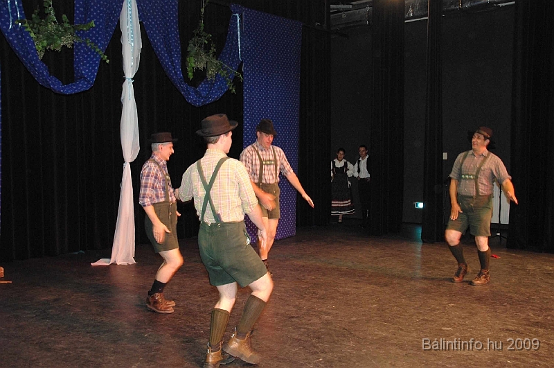 szuretibal_2009_145.jpg
