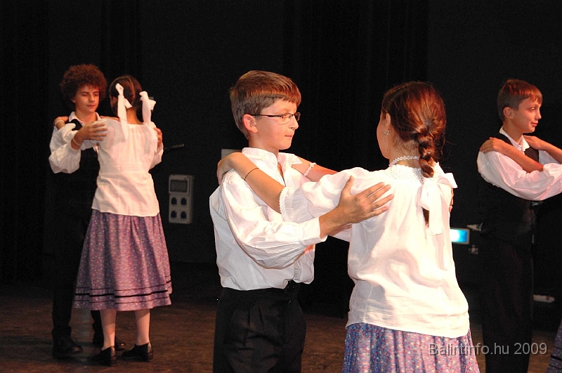 szuretibal_2009_160.jpg