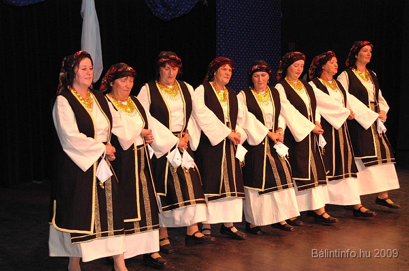 szuretibal_2009_175.jpg