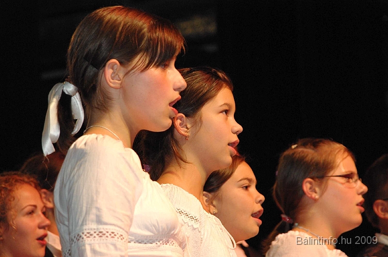 szuretibal_2009_184.jpg