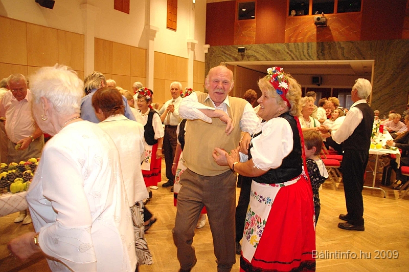 szuretibal_2009_202.jpg