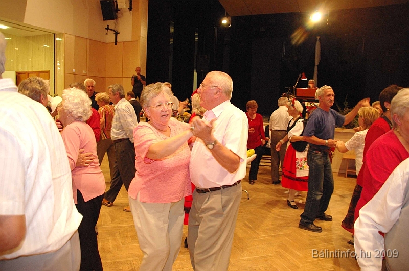 szuretibal_2009_220.jpg
