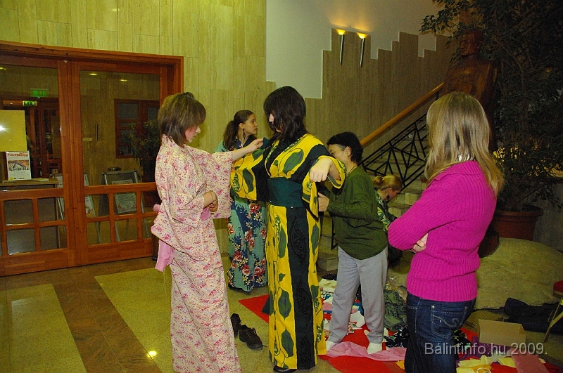 japan-magyar_est_2009.11.22.003.jpg