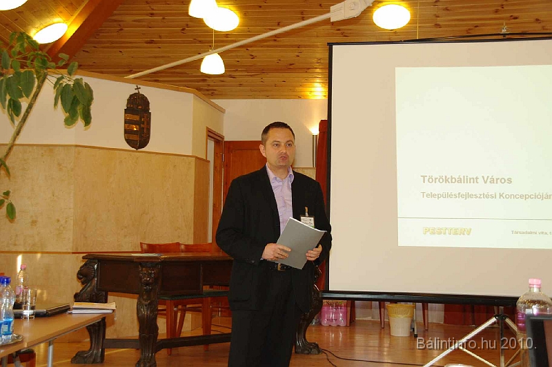 varosfejlesztocsapatjatek_2010_014.jpg