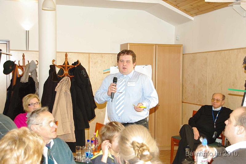 varosfejlesztocsapatjatek_2010_034.jpg