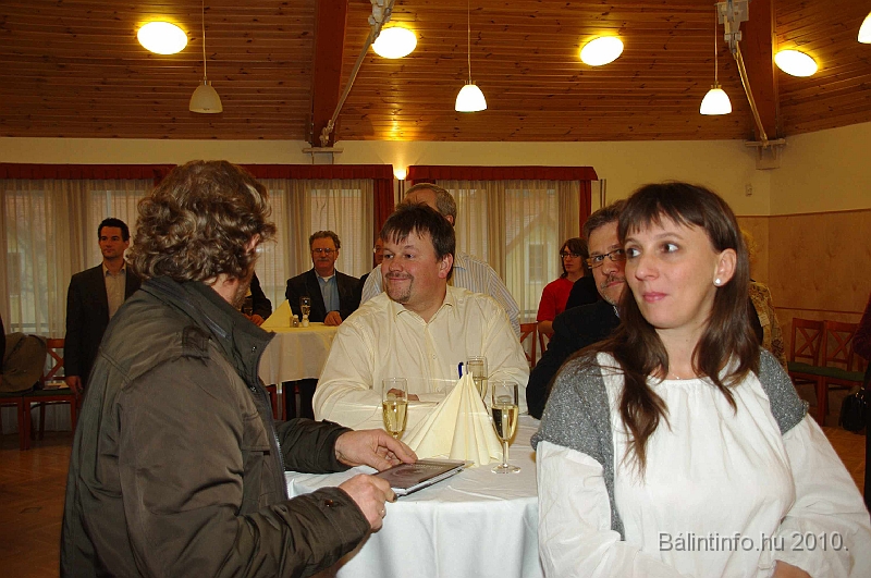varosfejlesztocsapatjatek_2010_201.jpg